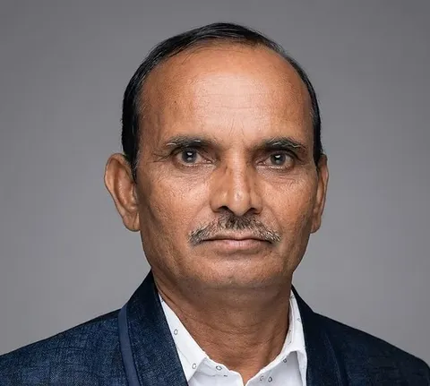 Portrait of Mr. Jeevan Khelkar